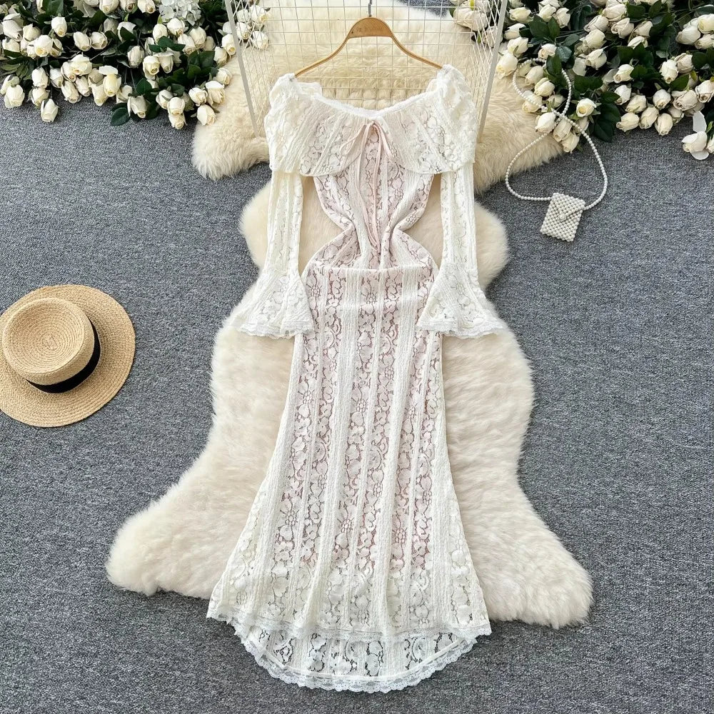 wedding dresses simple lace Modest Wedding Dress With Long Sleeves, A Line Wedding Lace Dress, Boho Wedding Dress, Off White Maxi Dress, Simple Fall Wedding Dress M