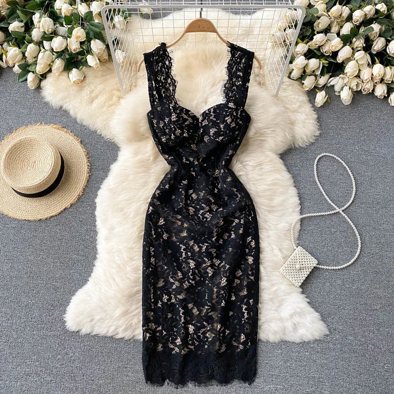 Black Lace Sleeveless Cocktail Dress With Lining