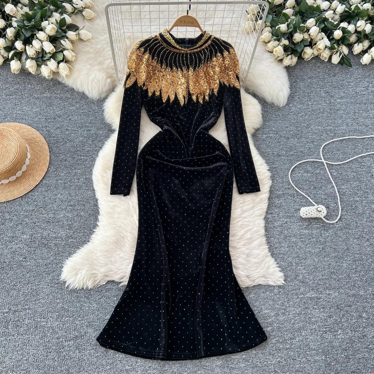 black dress with gold leaves Oscar de La Renta Leaf Embroidered Velvet Gown